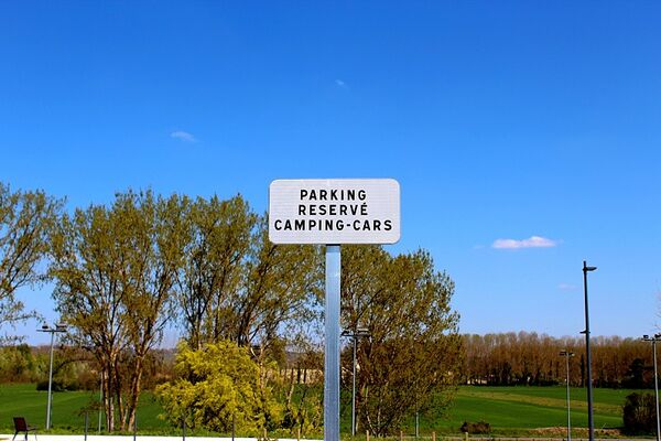 aire-campin-car-quai-de-garonne-grenade-Credit-Office-de-Tourisme-Hauts-Tolosans--3-