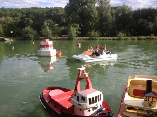 bateau aire de service AUZAS