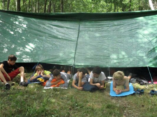 bivouac explorateur nature MONTBRUN