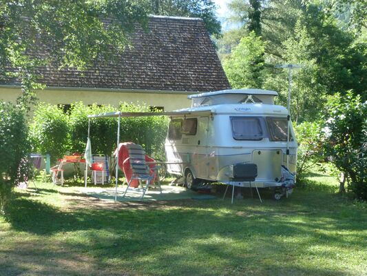 caravane camping chanteclerc BAGNERES LUCHON
