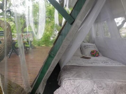 chambre Cabane insolite RIEUMES