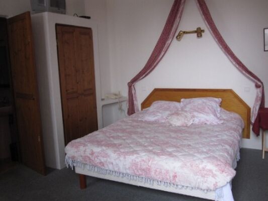chambre hotel opiddum SAINT BERTRAND