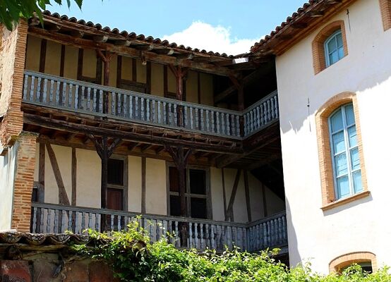 cour_office_de_tourisme_credit-OT_Hauts-Tolosans (3)
