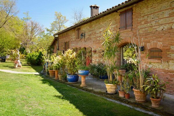 ferme-en-rocache-jardins-et-fleurs