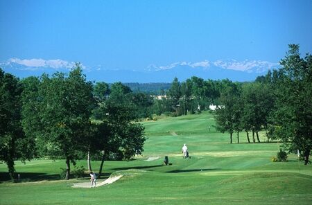 golf teoula vue montagne PLAISANCE DU TOUCH