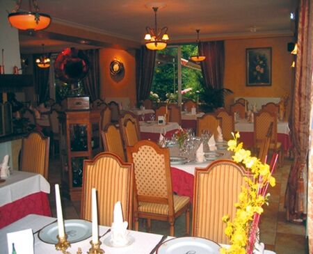 hotel du lac salle BOUSSENS