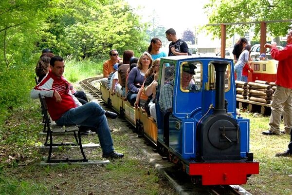 le_petit_train_de_grenade-Credit-Petit-Train_Grenade (2)