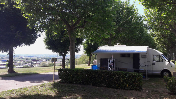 AIRE DE SERVICES CAMPING-CARS LE BELVEDERE DES PYRENEES