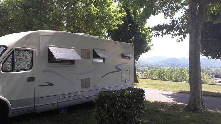 AIRE DE SERVICES CAMPING-CARS LE BELVEDERE DES PYRENEES