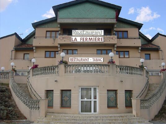 restaurant La fermière MONDAVEZAN façade