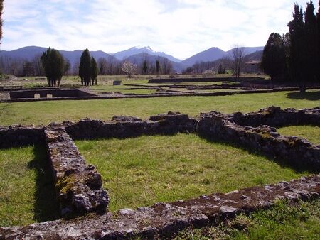 site antique vue rapprochee SAINT BERTRAND