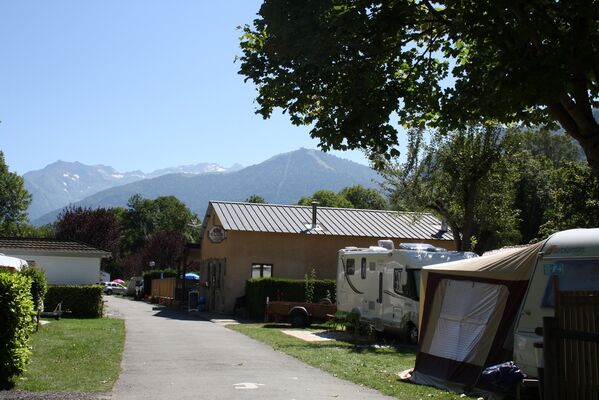 vue pyrenee camping pyreneen SALLES ET PRATVIEL
