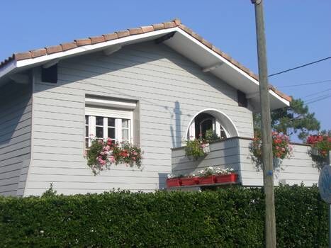 LOCATION DE VACANCES MME ANTIGNAC LACANAU