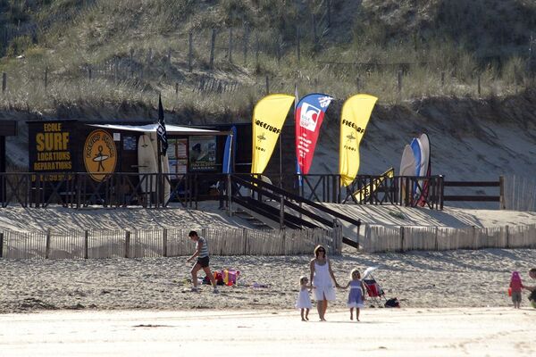 activite-charavoile-latranchesurmer-85-act-planche à voile-freesurfschool-1