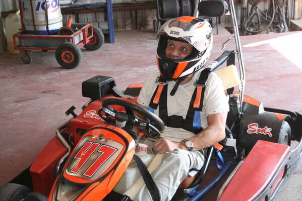 famille-karting-grands-parents-la-jonchere