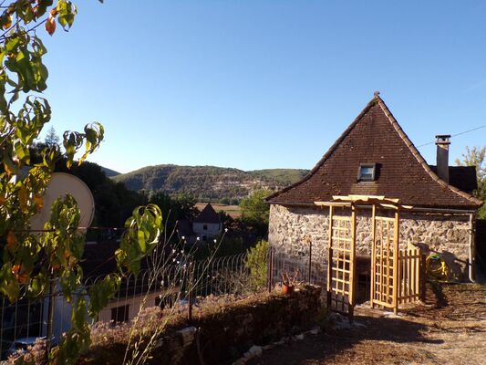 Le haut de la maison de Zélie, jardin en terrasse
