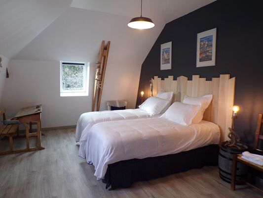 la chambre bord de mer avec 2 lits de 90