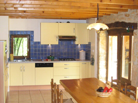 5_la Grange cuisine-table Cosma