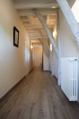 hall de nuit à l'étage