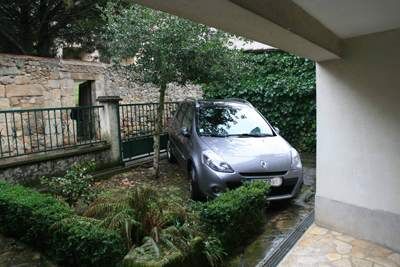 1 parking