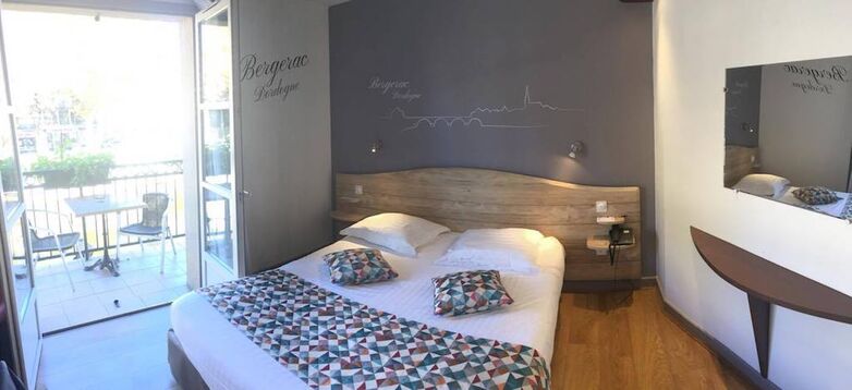 180621HotelPontdOr_Figeac_ChambreSuperieure