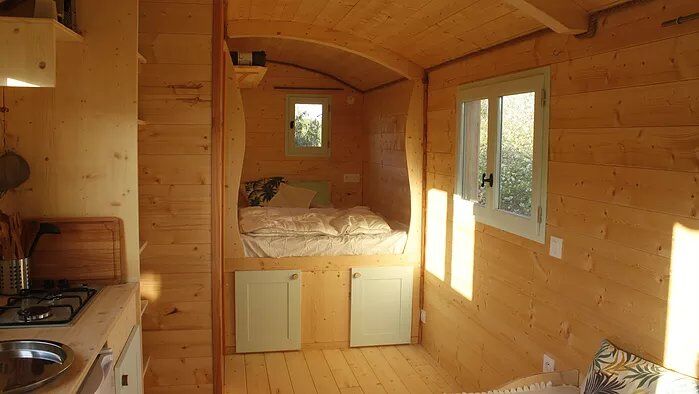180626_Interieur Roulotte Chambre_©Un Chemin en Quercy