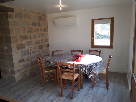190204Baldy_LavoirMercadiol_Cardaillac_3Salleamanger