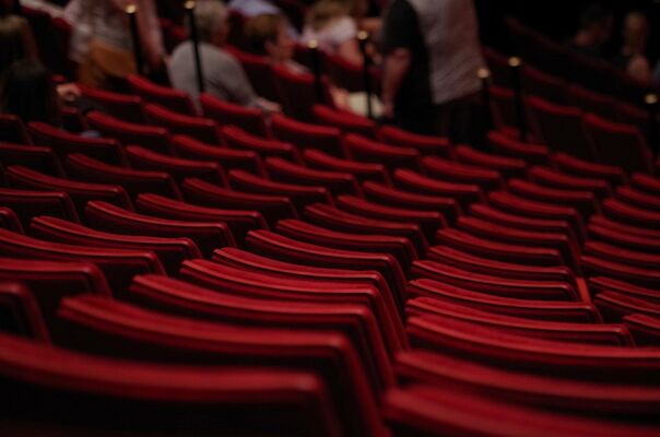 theater-1477670_1280HolgersFotografie