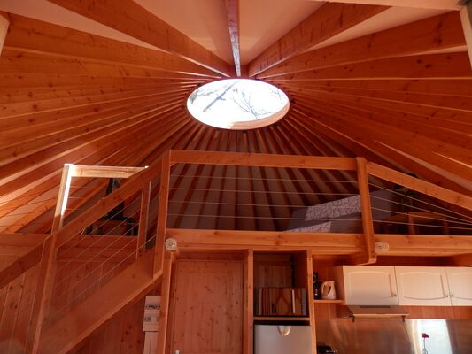 yourte-mezzanine-tv