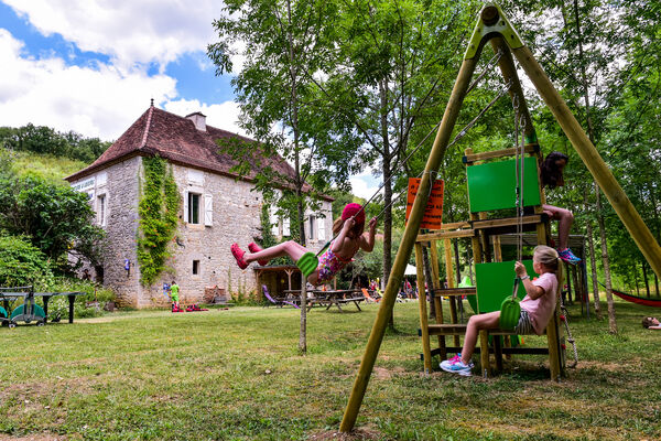 Aire de jeux - base nautique Nature et Loisirs_06 © Lot Tourisme - C. ORY