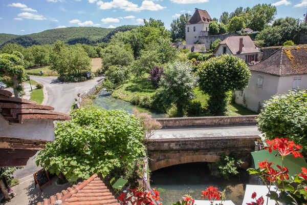 Auberge de Lile-creysse - le pont