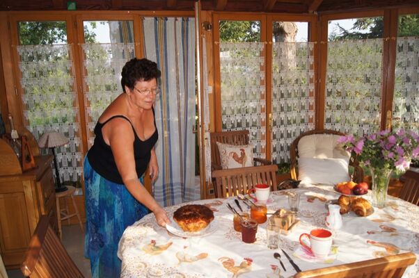 Aux-deux-colombes-Padirac-Petit dejeuner