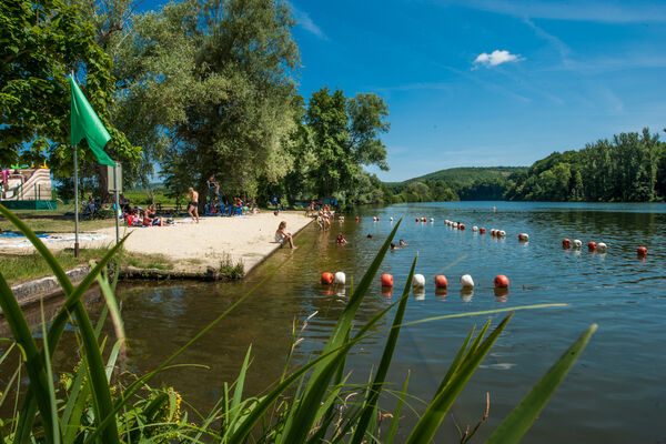 Baignade dans le Lot à Luzech_07 © Lot Tourisme - C. ORY
