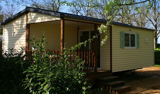 Camping Le Roc-mobilhome.jpg