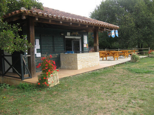 Camping Plan d'Eau de la Cayre