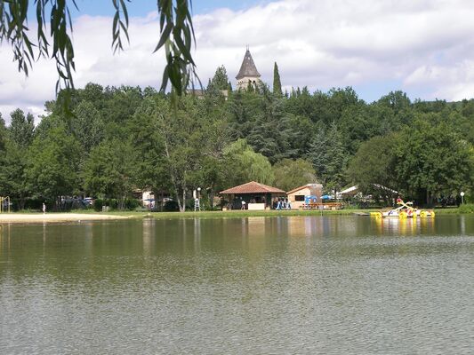 Camping Plan d'eau de la Cayre