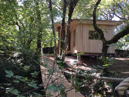 Cabane-Lodge - pont de singe