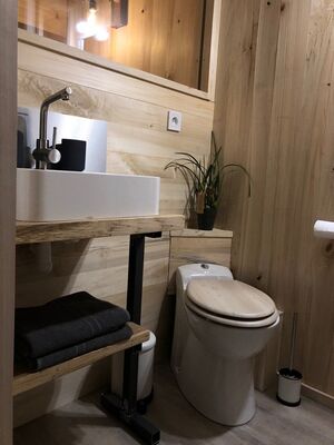 Cabane-Lodge - salle d'eau