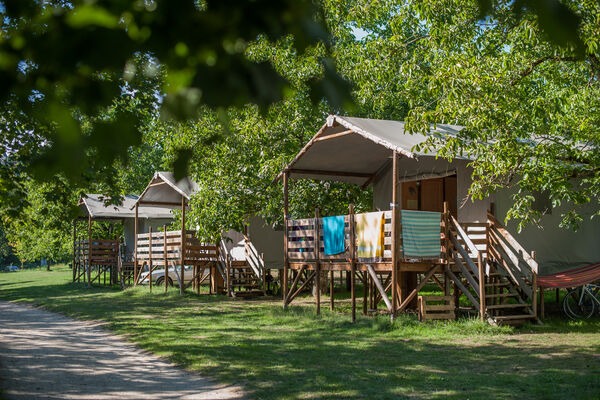 Cabane lodge - Camping du Port, Creysse_10 © Lot Tourisme - C. ORY