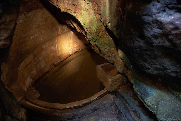 Capdenac - Fontaine Romaine de Capdenac