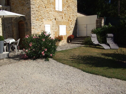 Cazals 2 Extérieur gîte