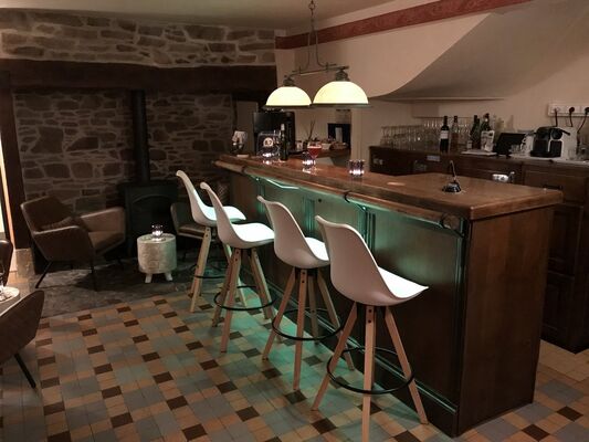 Ch-hotes-LeSautDeLaBergere-Aubazine_bar