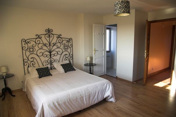 ChHotes-LePreCollonges-NOAILHAC_chambre