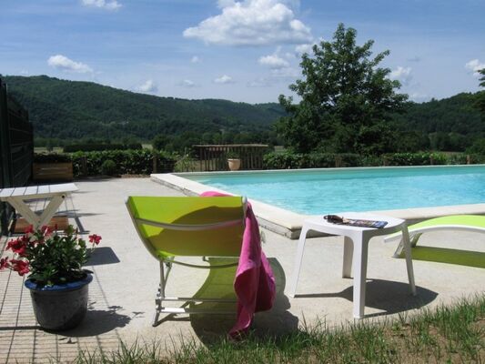 Chambre d'hôtes-Le Pradel-piscine