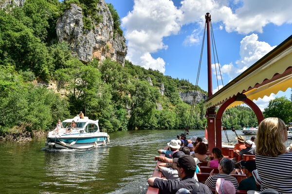 Croisière sur le Lot à bord du "Comte de Lapopie" _02 © Lot Tourisme - C. ORY