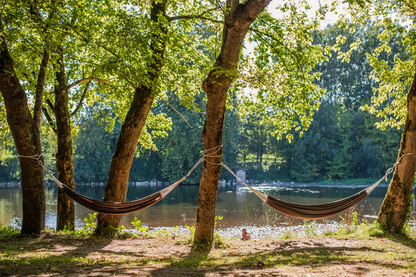 Espace détente - Camping du Port Creysse_15 © Lot Tourisme - C. ORY
