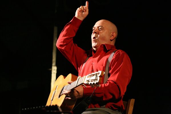Gerard_Morel_solo224_photo_J-Charretton_