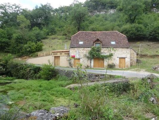 Gite Paunac facade été 2