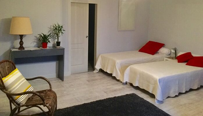 GîteFamilial-chambre2-MmeVIGUIER_Noailhac