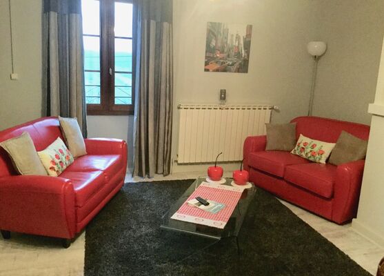 GîteFamilial-salon-MmeVIGUIER_Noailhac